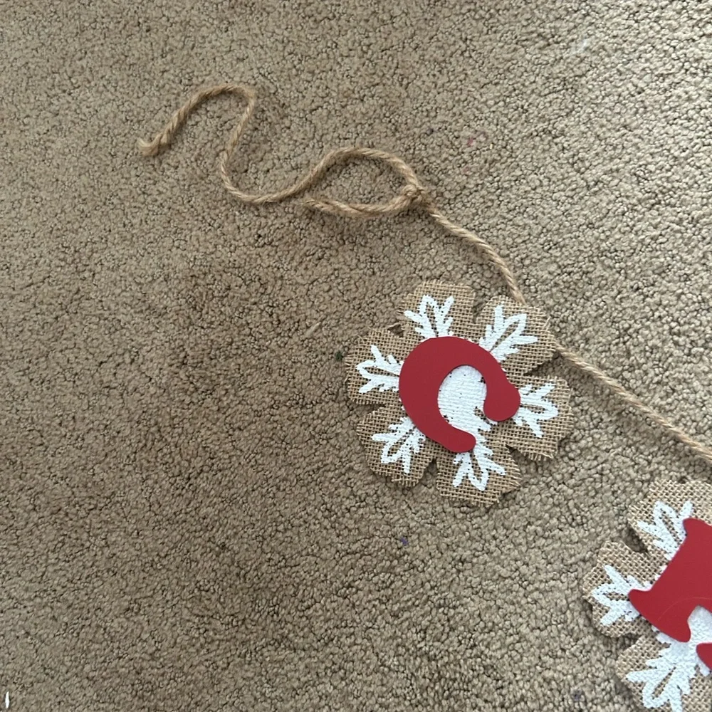 Kirklands Red and White Christmas Garland